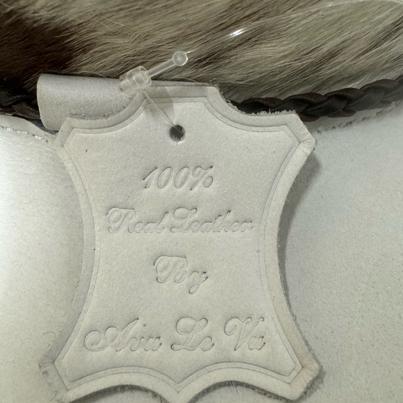 AVU LE VU REAL LEATHER AND COWHIDE FUR WHITE NEW HANDCRAFTED COWBOY HAT UNIQUE